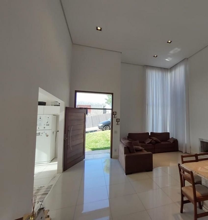 Casa de Condomínio à venda com 3 quartos, 225m² - Foto 3