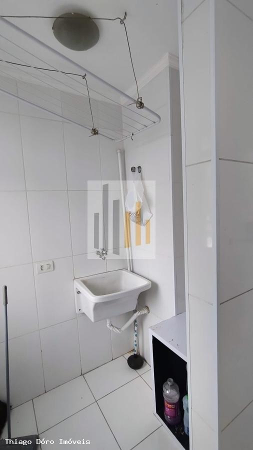 Apartamento à venda com 2 quartos, 55m² - Foto 15