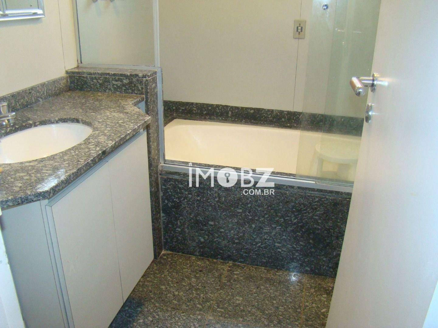 Apartamento à venda com 3 quartos, 138m² - Foto 8