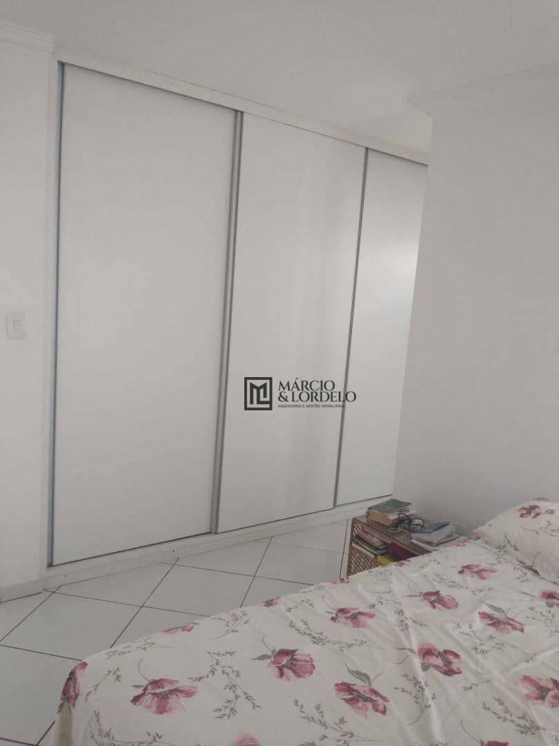 Apartamento à venda com 3 quartos, 84m² - Foto 4