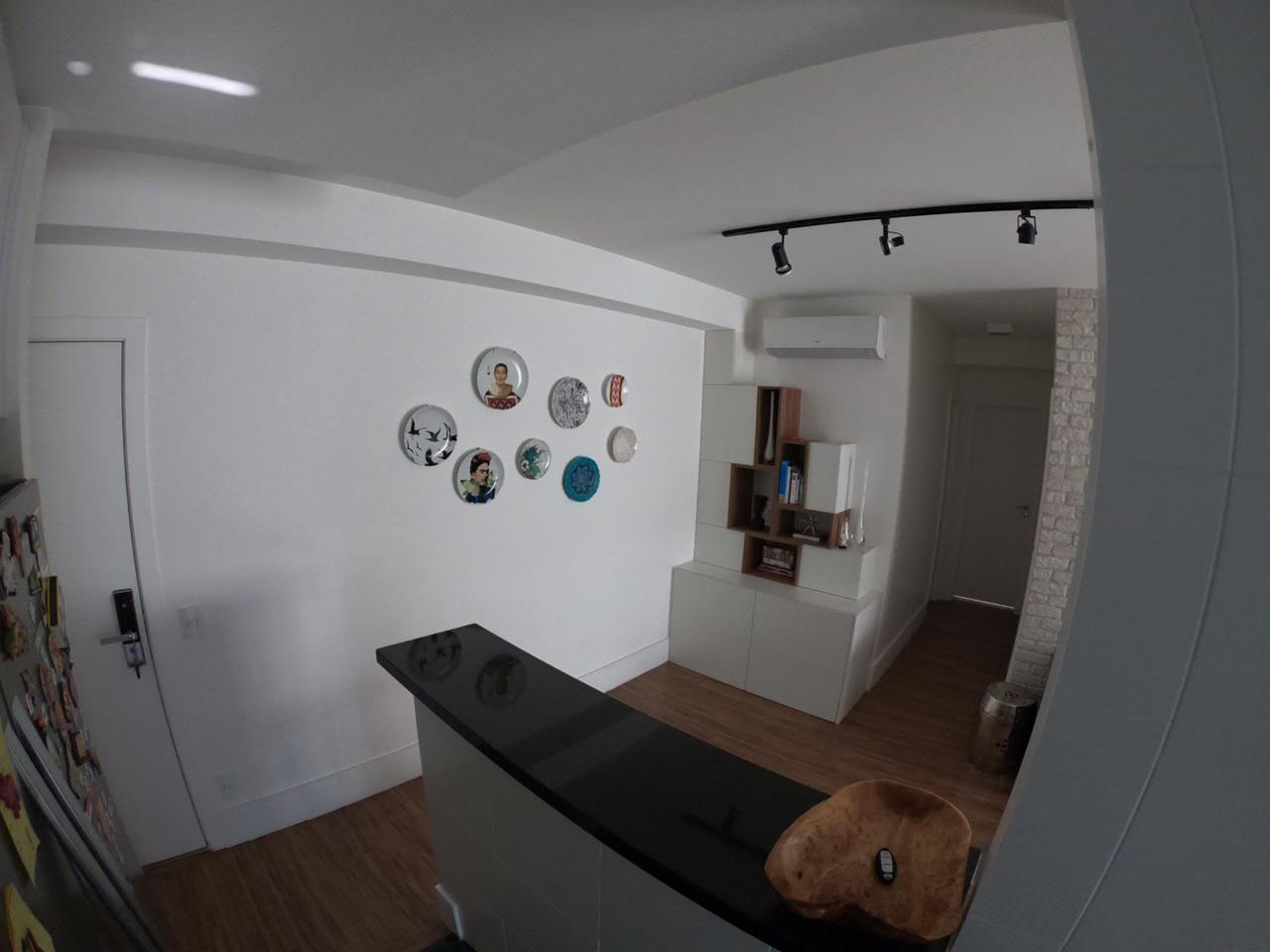 Apartamento à venda com 2 quartos, 71m² - Foto 2