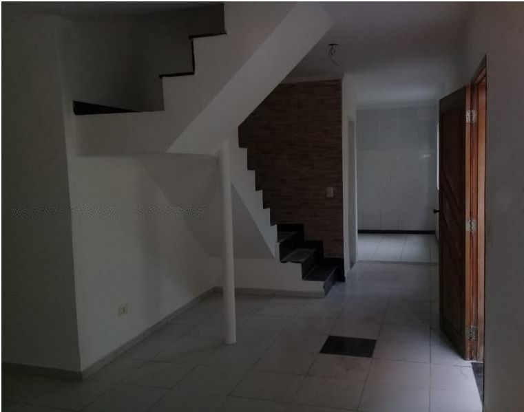 Sobrado à venda com 3 quartos, 112m² - Foto 2