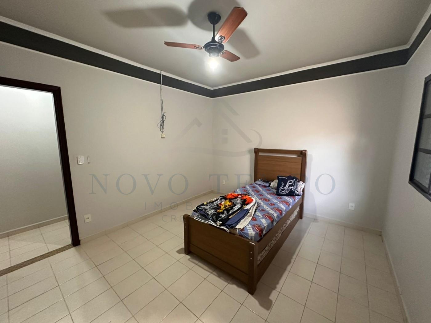 Casa à venda com 2 quartos, 176m² - Foto 8