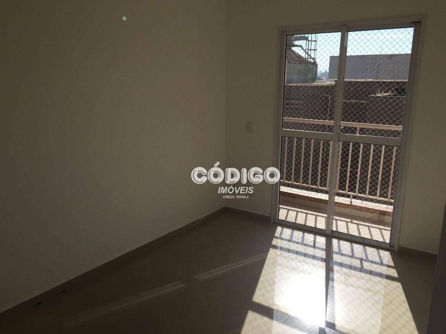 Apartamento à venda com 2 quartos, 60m² - Foto 2