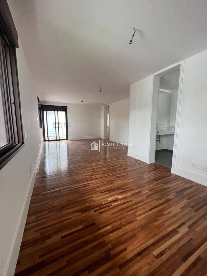 Sobrado à venda com 4 quartos, 377m² - Foto 10