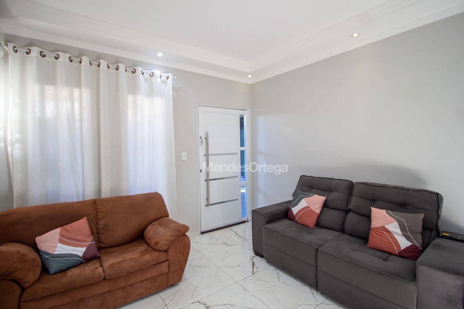 Casa para alugar com 2 quartos, 147m² - Foto 4