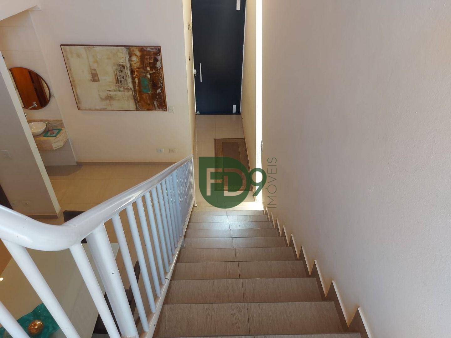 Casa à venda com 3 quartos, 240m² - Foto 8