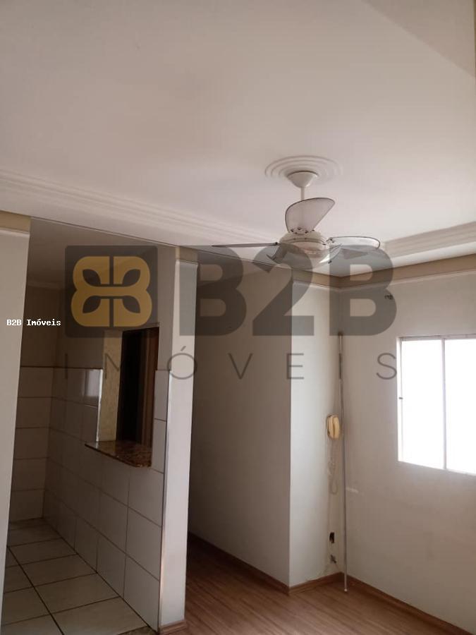 Apartamento à venda com 2 quartos, 42m² - Foto 3