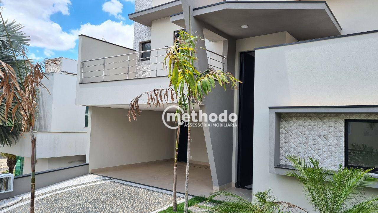 Casa de Condomínio à venda com 3 quartos, 246m² - Foto 2