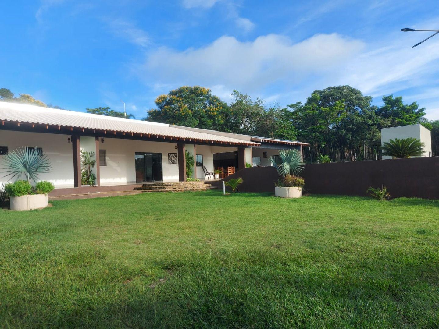 Casa à venda com 3 quartos, 1000m² - Foto 1