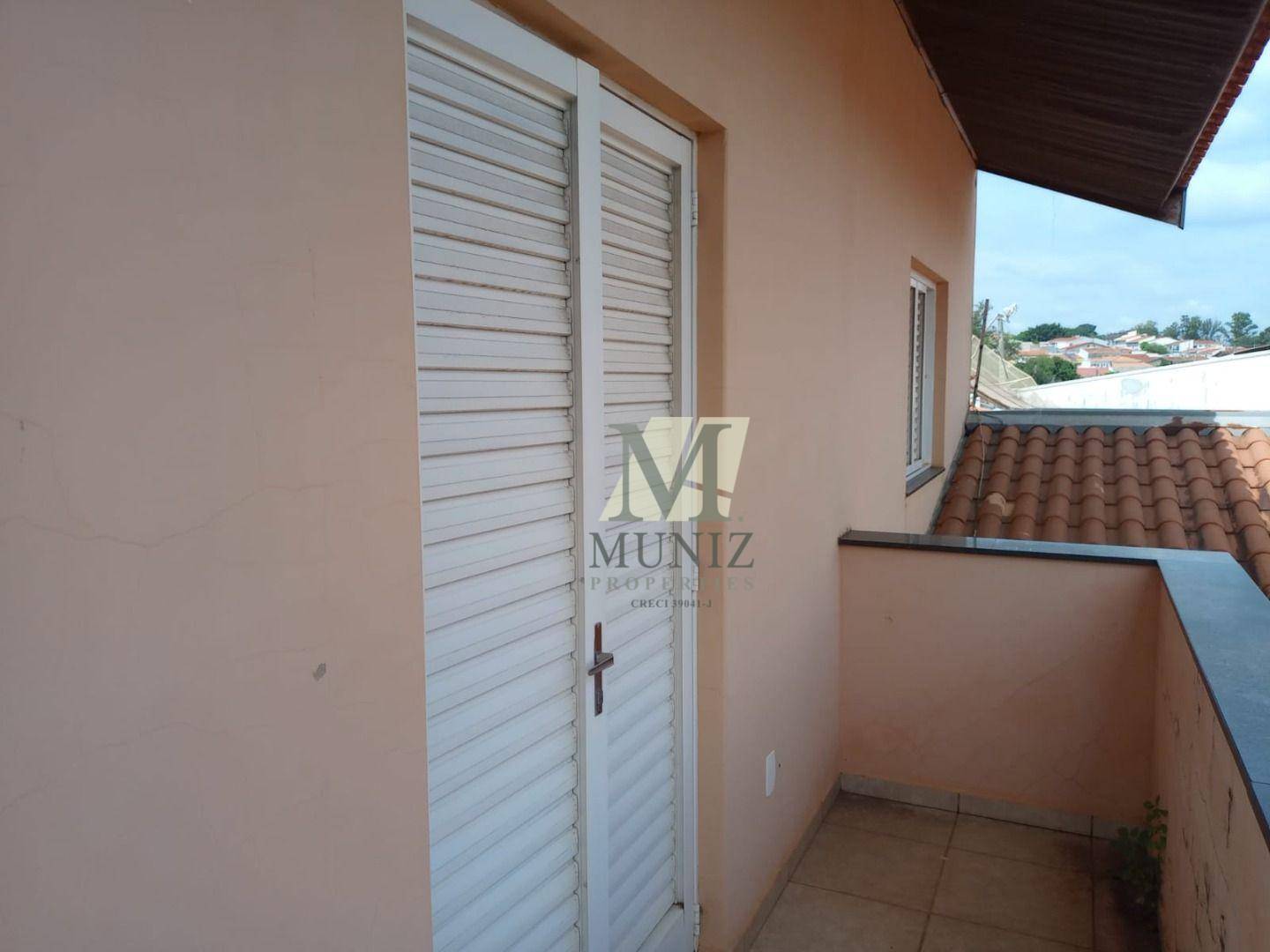 Casa à venda com 4 quartos, 250m² - Foto 23