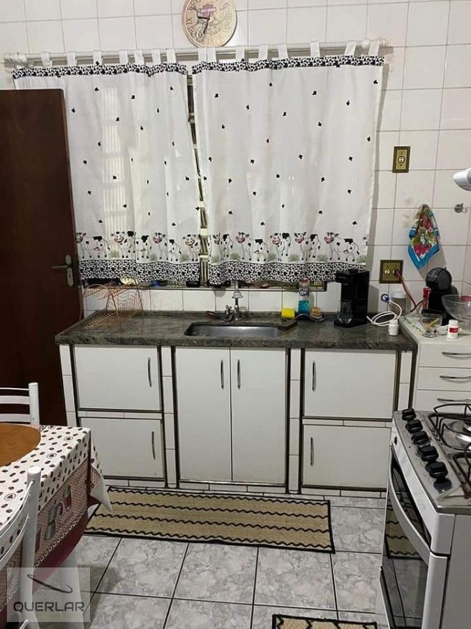 Sobrado à venda com 2 quartos, 216m² - Foto 13