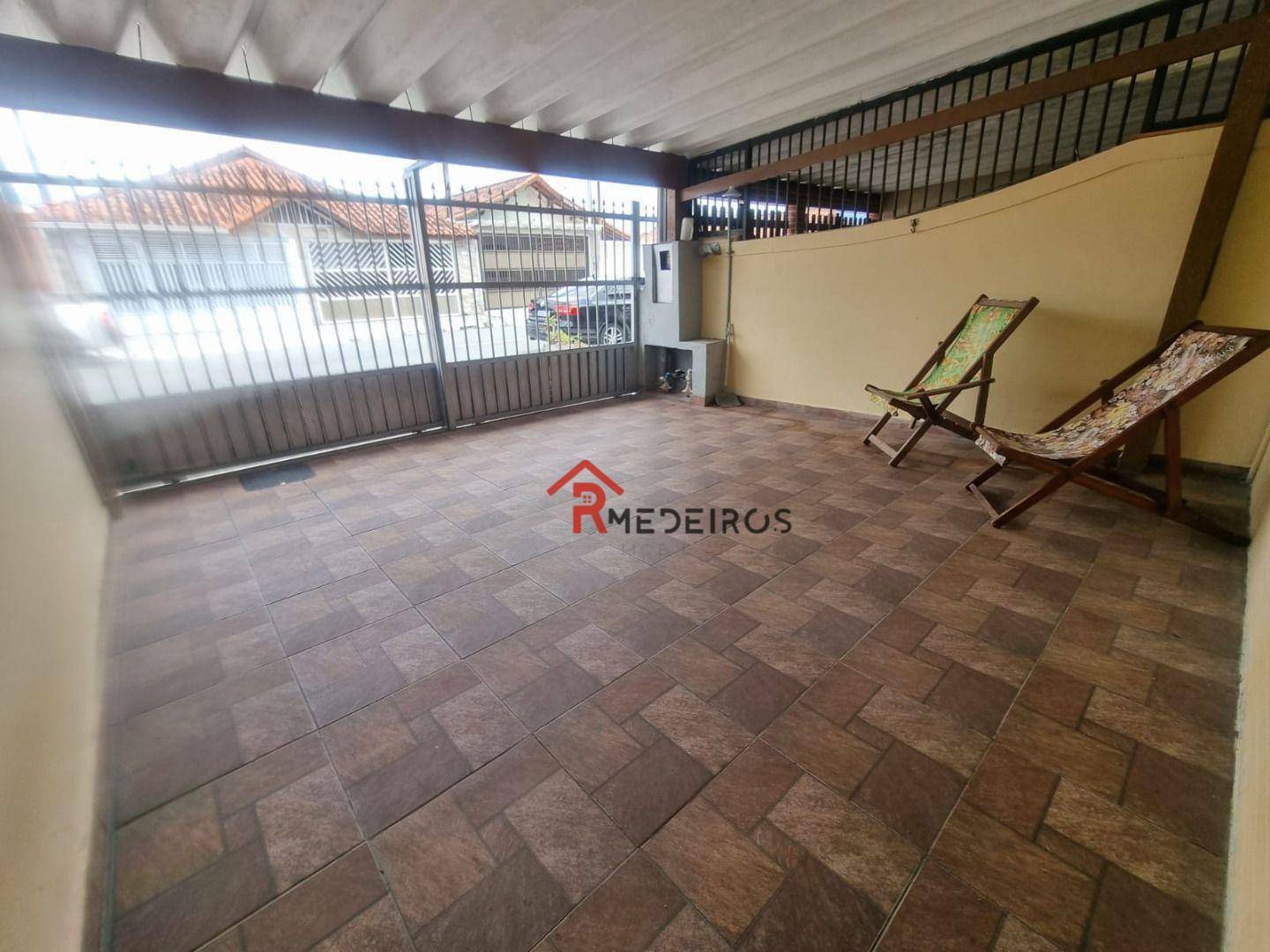 Casa à venda com 2 quartos, 80m² - Foto 3