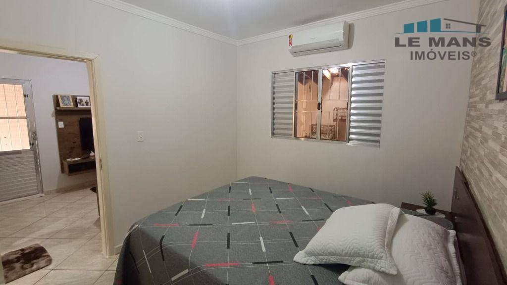 Casa à venda com 3 quartos, 180m² - Foto 5