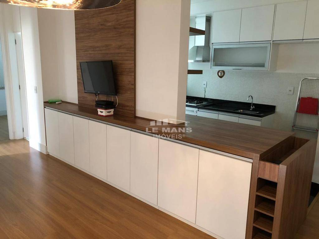 Apartamento à venda com 2 quartos, 63m² - Foto 1