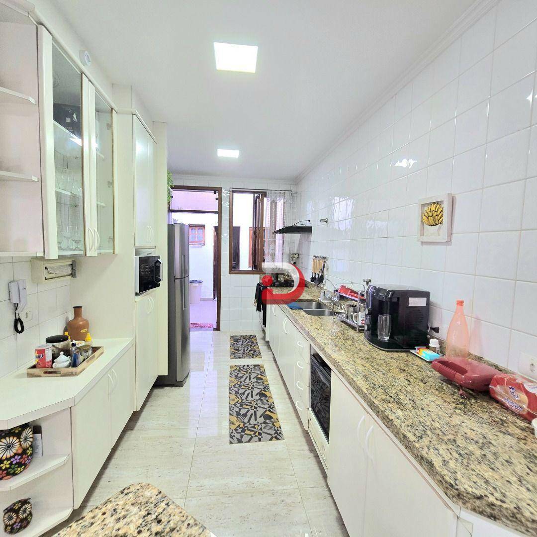 Sobrado à venda com 5 quartos, 250m² - Foto 15