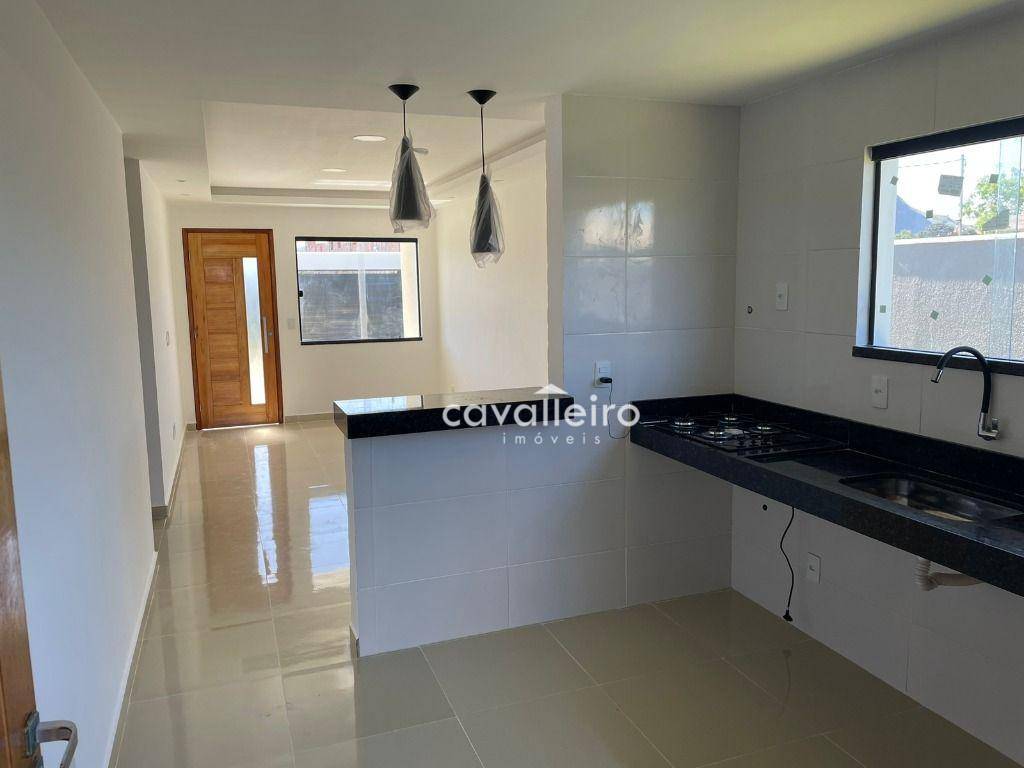 Casa à venda com 3 quartos, 90m² - Foto 8