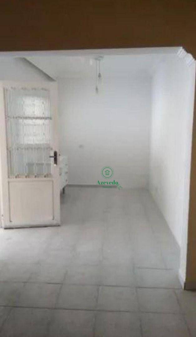 Casa para alugar com 2 quartos, 60m² - Foto 3