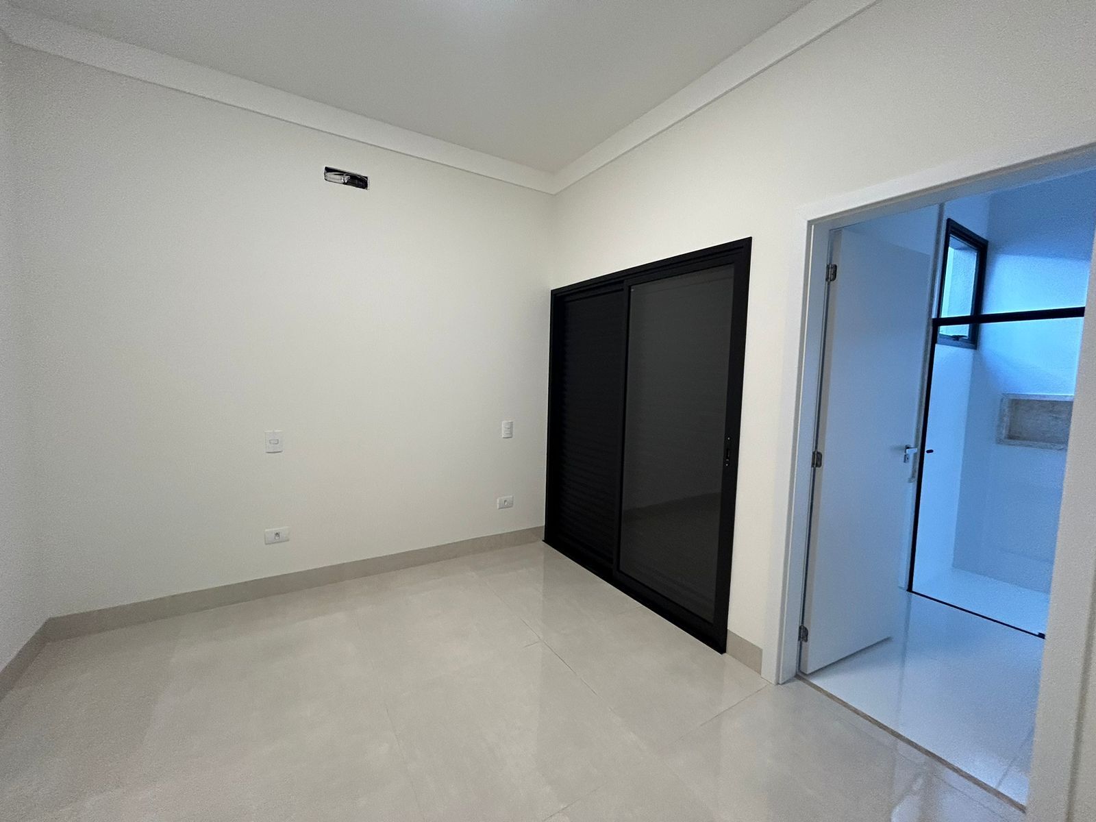 Casa para alugar com 3 quartos, 190m² - Foto 10