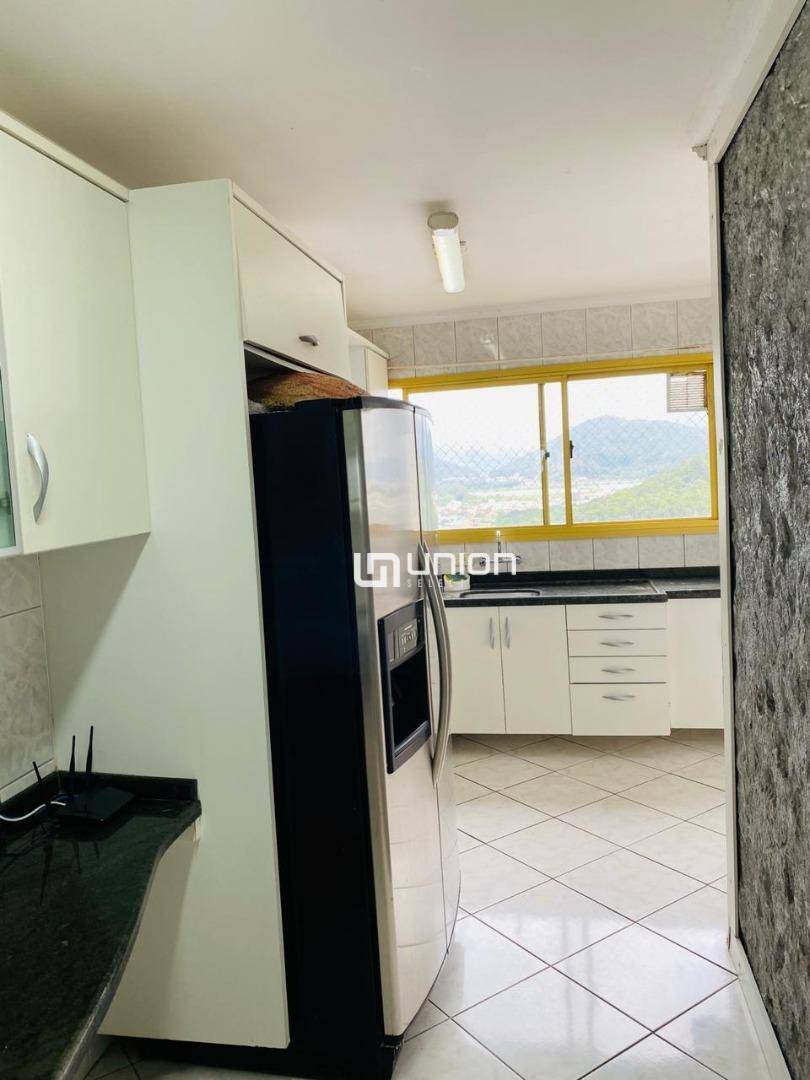 Apartamento à venda com 3 quartos, 157m² - Foto 18