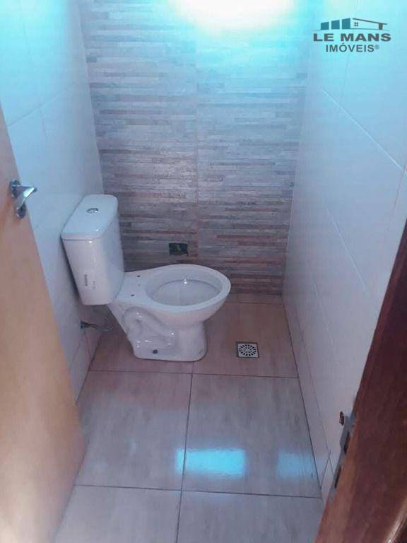 Casa à venda com 2 quartos, 140m² - Foto 11