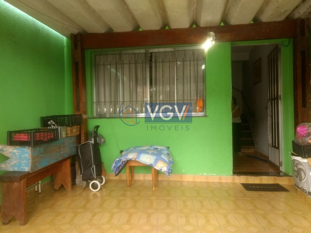 Casa à venda com 2 quartos, 80m² - Foto 3