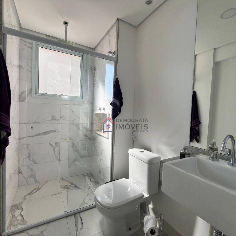 Apartamento à venda com 3 quartos, 180m² - Foto 27