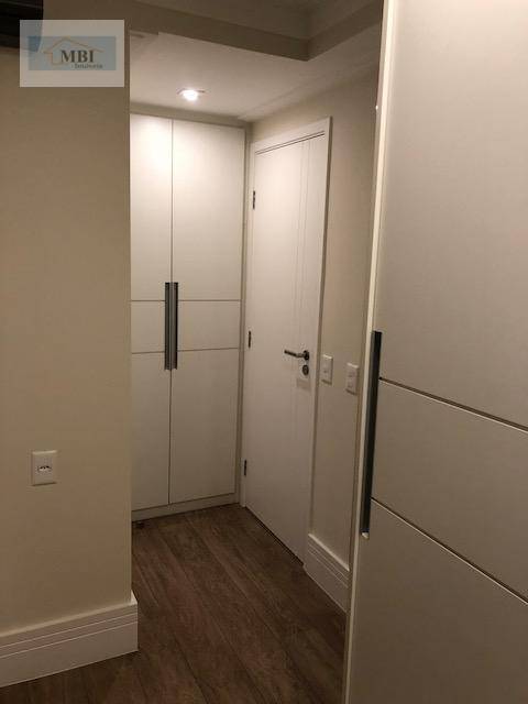 Apartamento à venda com 3 quartos, 225m² - Foto 13