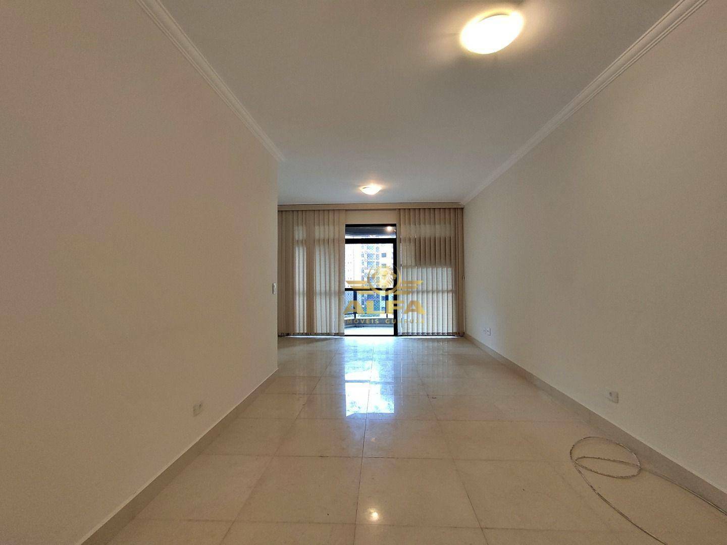 Apartamento à venda com 3 quartos, 104m² - Foto 1