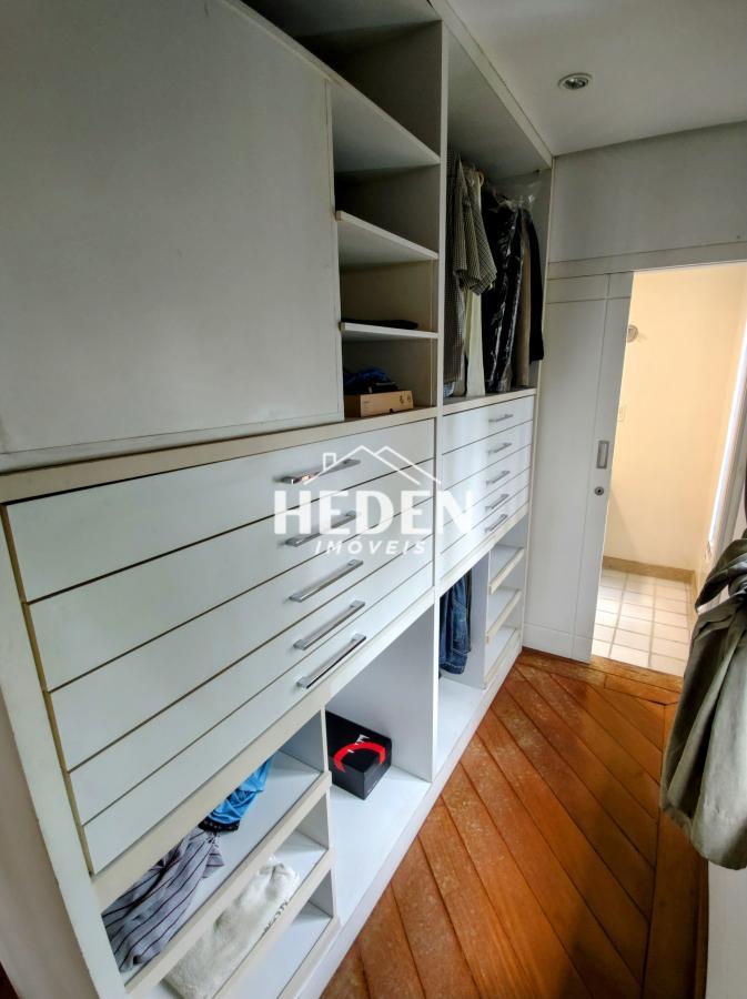 Casa à venda com 3 quartos, 364m² - Foto 17