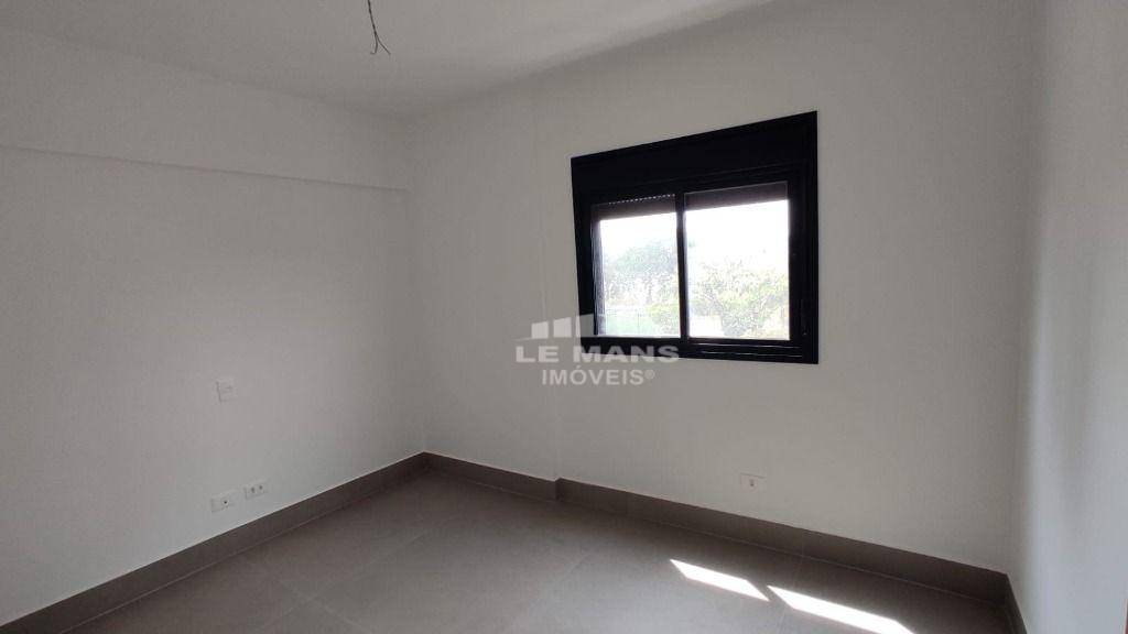 Apartamento à venda com 3 quartos, 109m² - Foto 4