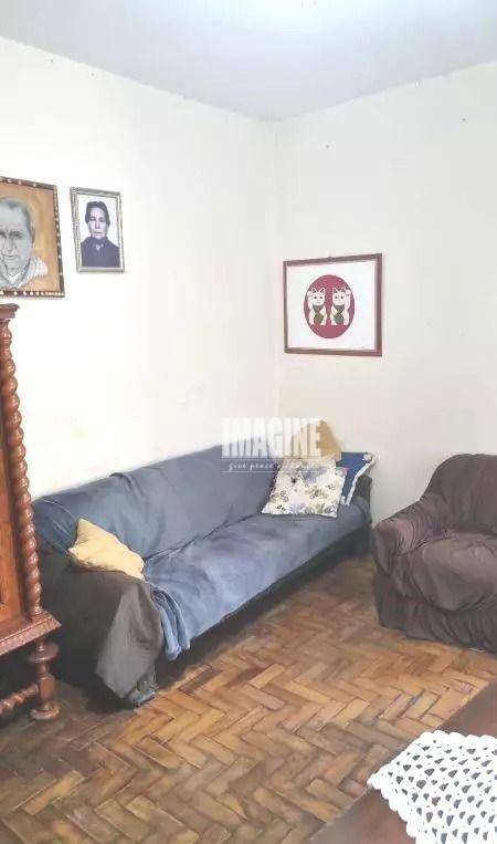 Casa à venda com 4 quartos, 195m² - Foto 3