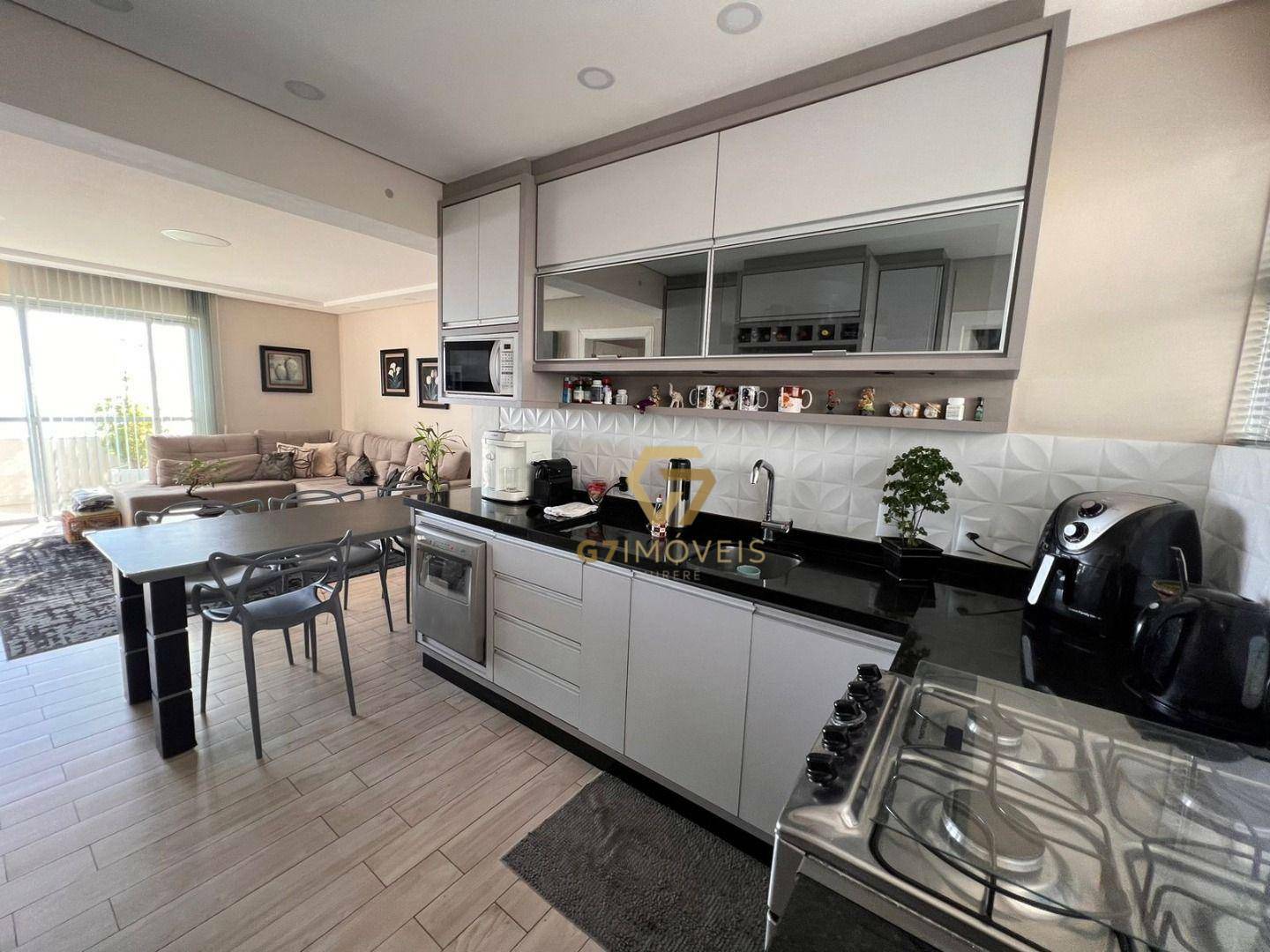 Apartamento à venda com 3 quartos, 135m² - Foto 18