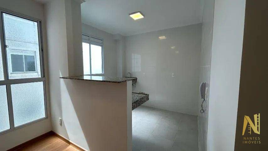 Apartamento à venda com 2 quartos, 47m² - Foto 3