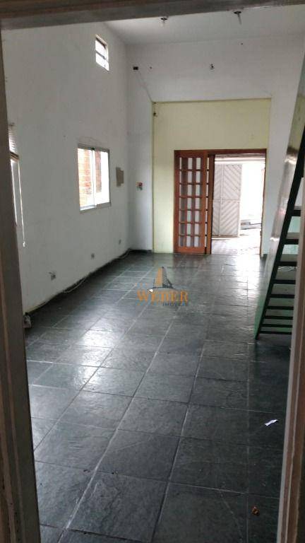 Sobrado à venda com 3 quartos, 160m² - Foto 1