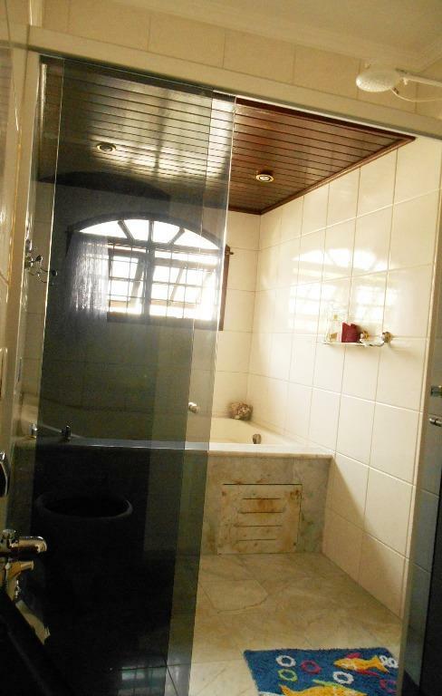 Sobrado à venda com 3 quartos, 300m² - Foto 11