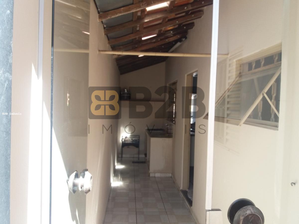 Casa à venda com 2 quartos, 100m² - Foto 16