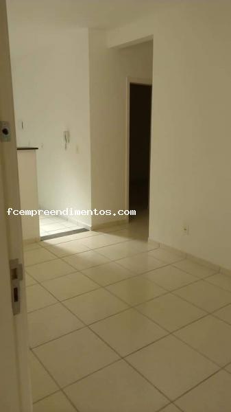 Apartamento à venda com 2 quartos, 46m² - Foto 3