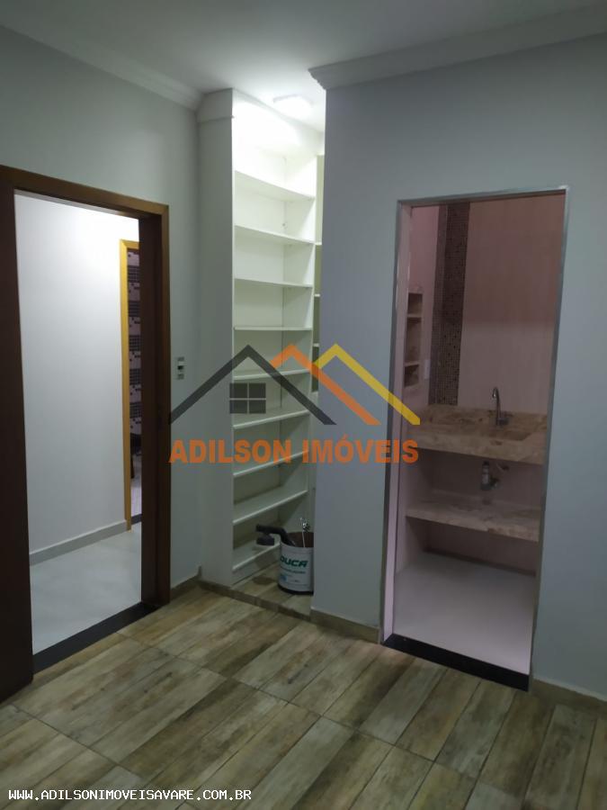 Casa à venda com 3 quartos, 200m² - Foto 7