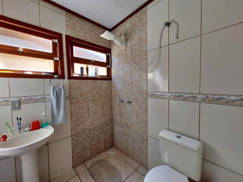 Casa à venda com 2 quartos, 54m² - Foto 12