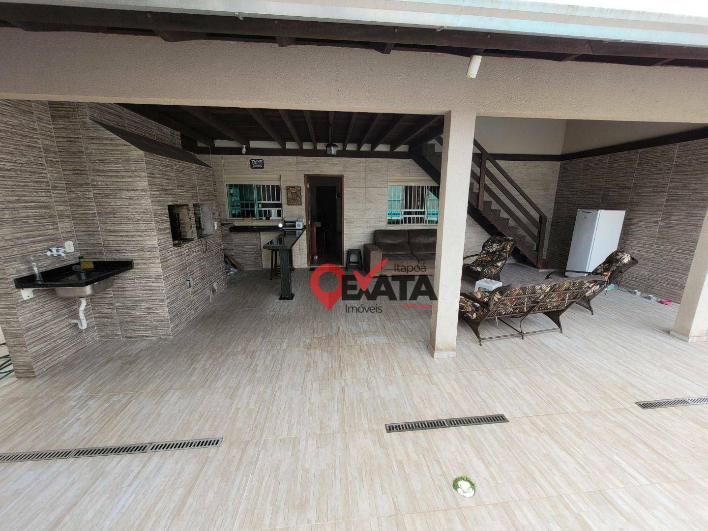 Casa à venda com 4 quartos, 327m² - Foto 5