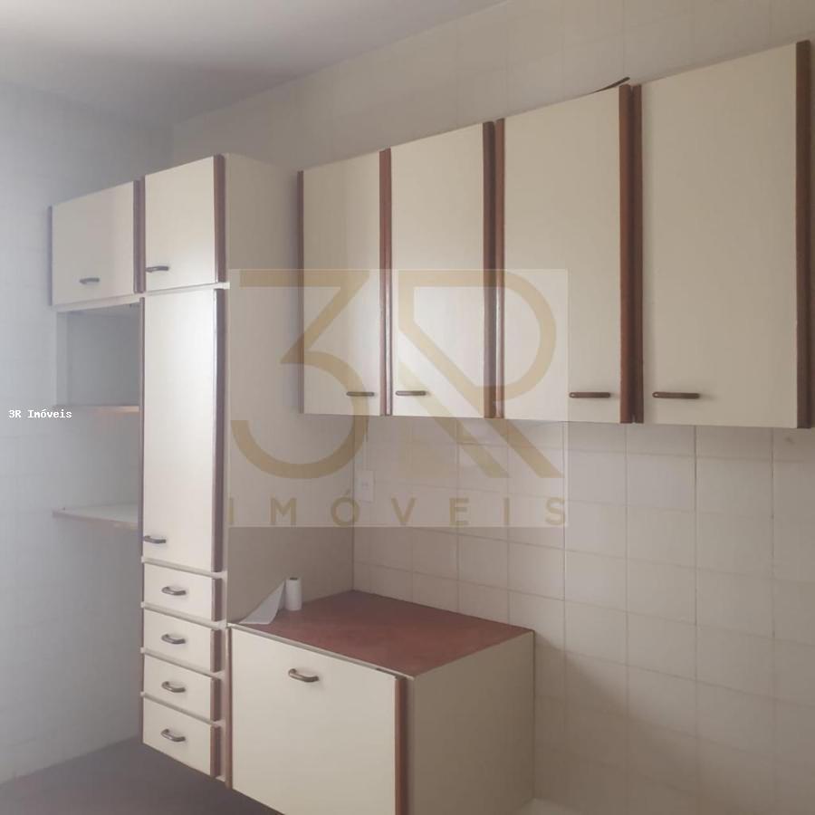 Apartamento à venda com 3 quartos, 110m² - Foto 14