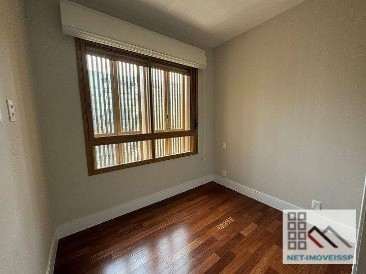 Apartamento para alugar com 3 quartos, 147m² - Foto 15