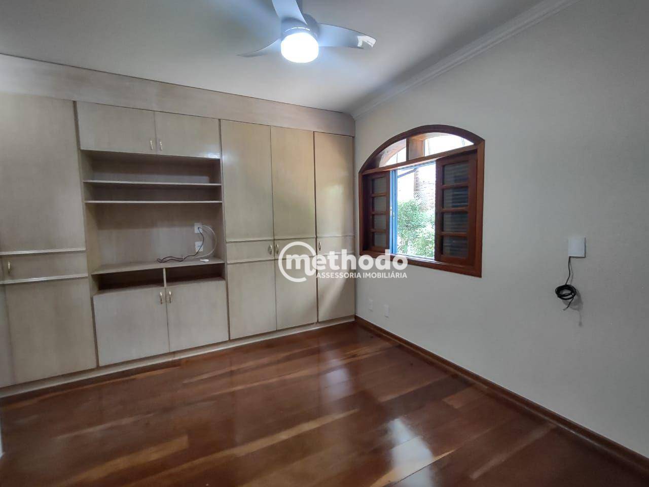 Casa de Condomínio para alugar com 3 quartos, 480m² - Foto 21