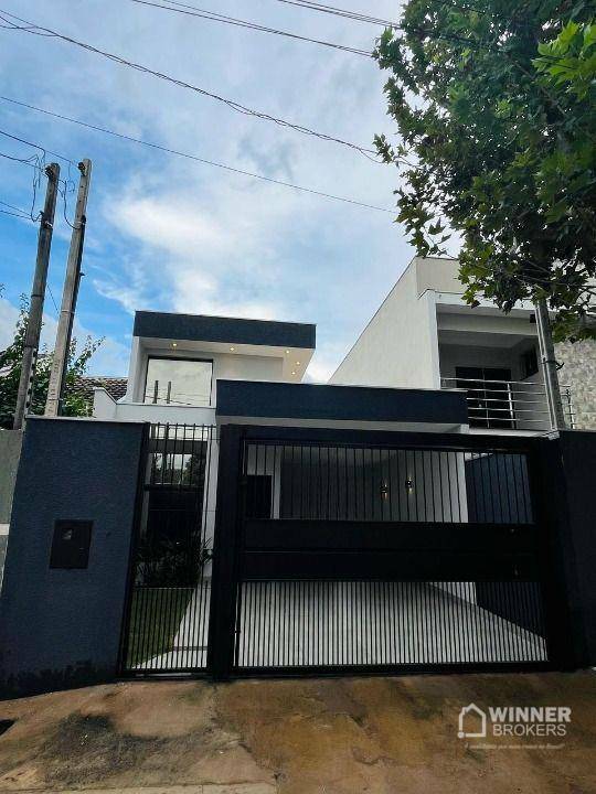 Casa à venda com 3 quartos, 99m² - Foto 1