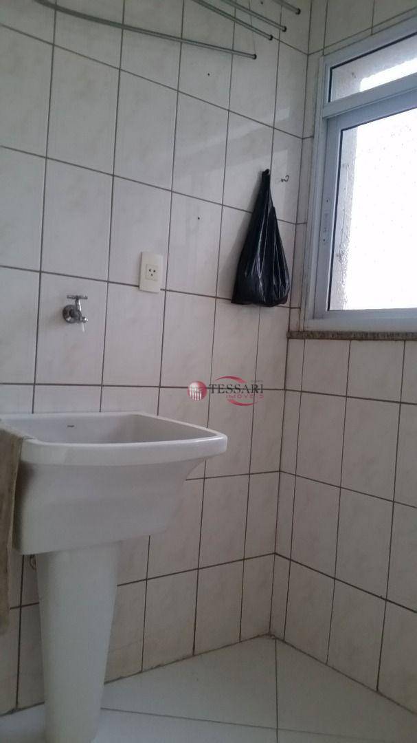 Apartamento para alugar com 3 quartos, 95m² - Foto 12