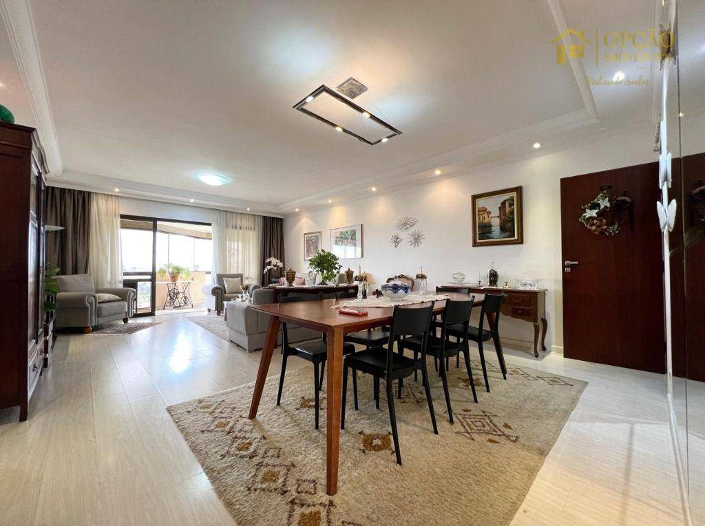 Apartamento, 3 quartos, 190 m² - Foto 2