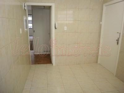 Apartamento para alugar com 2 quartos, 120m² - Foto 12