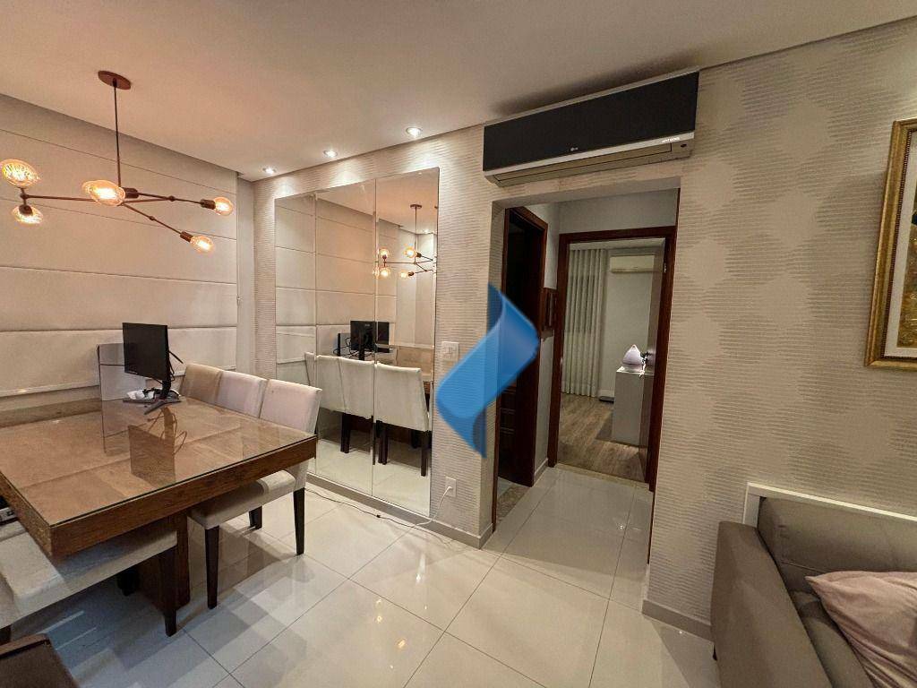 Apartamento à venda com 2 quartos, 70m² - Foto 4