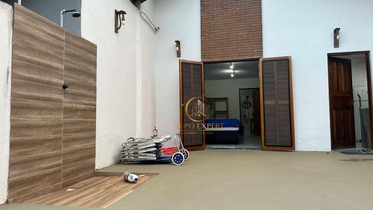 Casa de Condomínio à venda com 4 quartos, 215m² - Foto 14